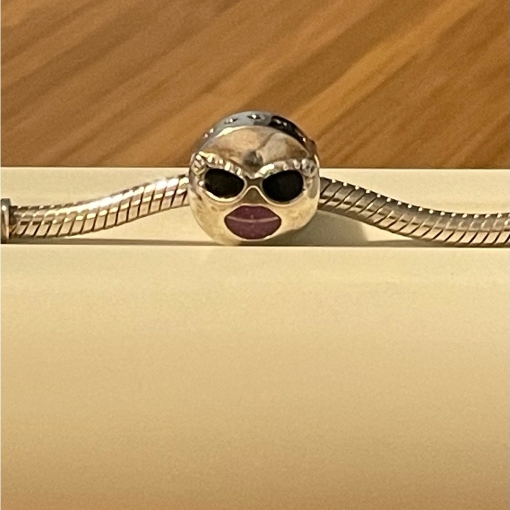 Pandora Stay Cool Sunglasses Emoji Charm